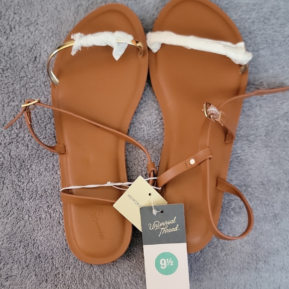 Universal Thread Brown Strappy Sandals